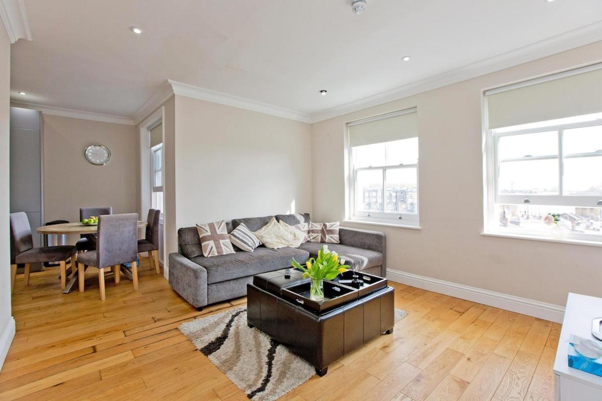 Large Modern 2 Bd Kensington No 8 * Londra