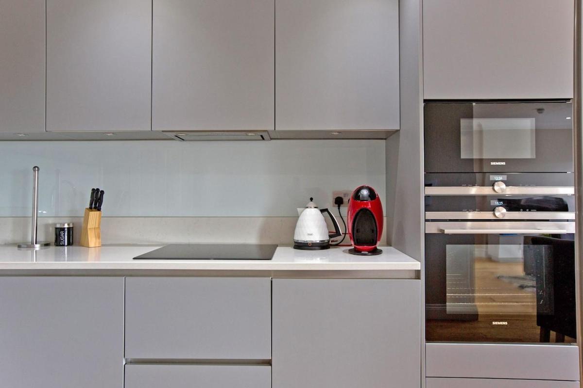 Appartamento Large Modern 2 Bd Kensington No 8