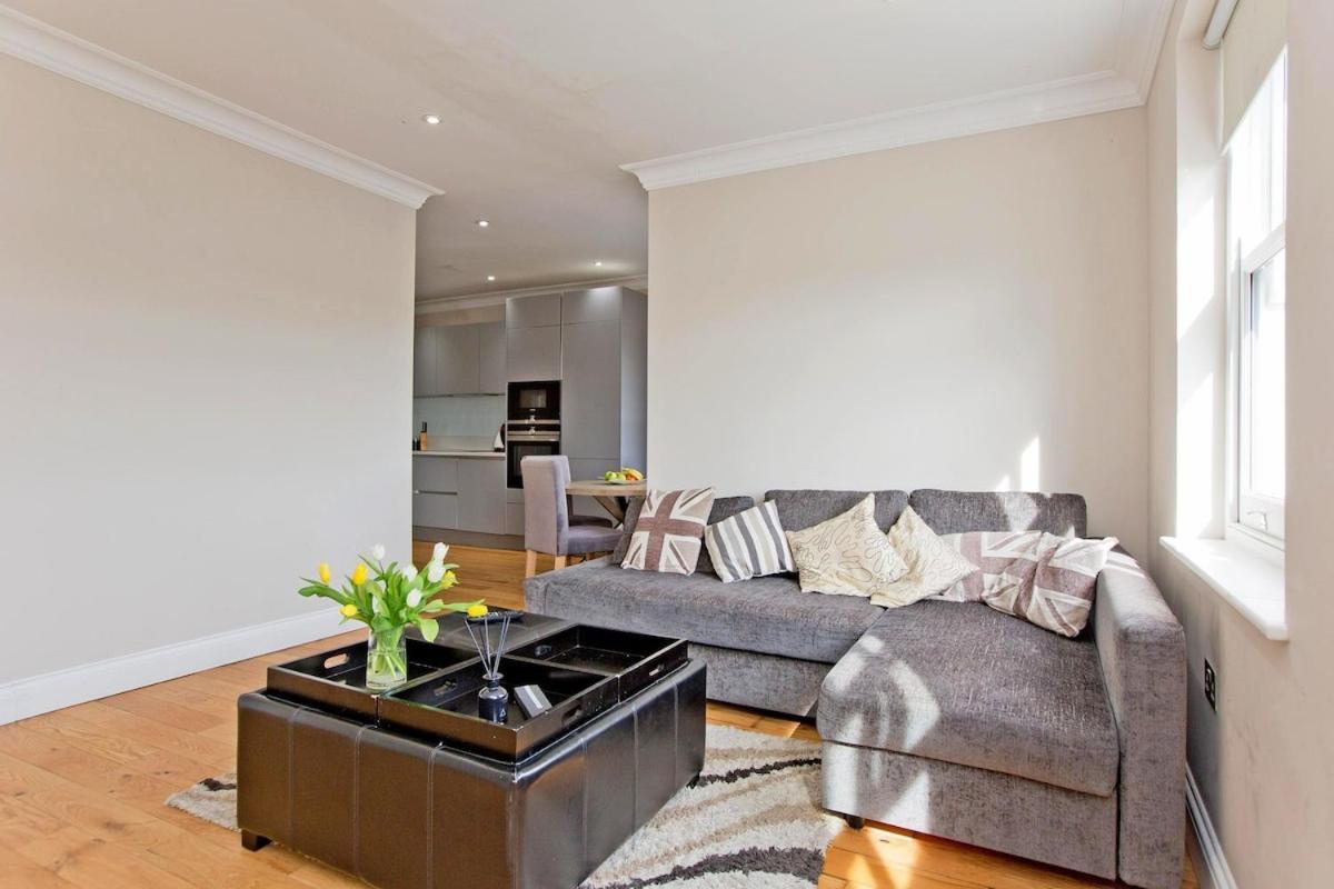 Large Modern 2 Bd Kensington No 8 Appartamento